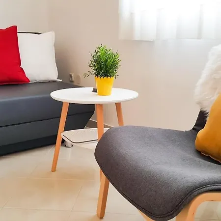 Apartments Beti - 70 M From Sea * Betina (Sibenik-Knin)