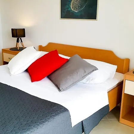 Apartments Beti - 70 M From Sea Apartment Betina (Sibenik-Knin)
